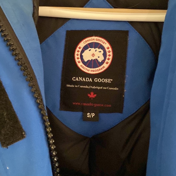 Jackets - Picture 5 of 9